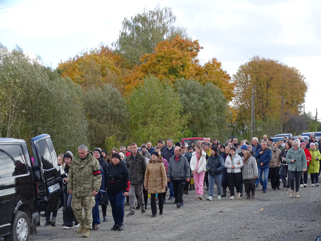Майже рік вважався зниклим безвісти на Волині попрощались з Героєм Олександром Жуком