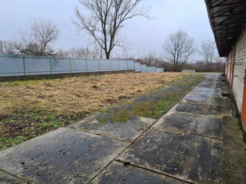 На Волині продають ангар за 123 000 євро