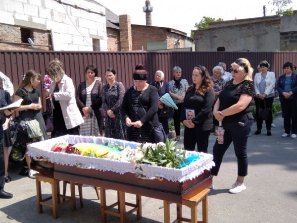 Помер через хворобу: У Володимирі попрощалися із Захисником України Сергієм Протасовим