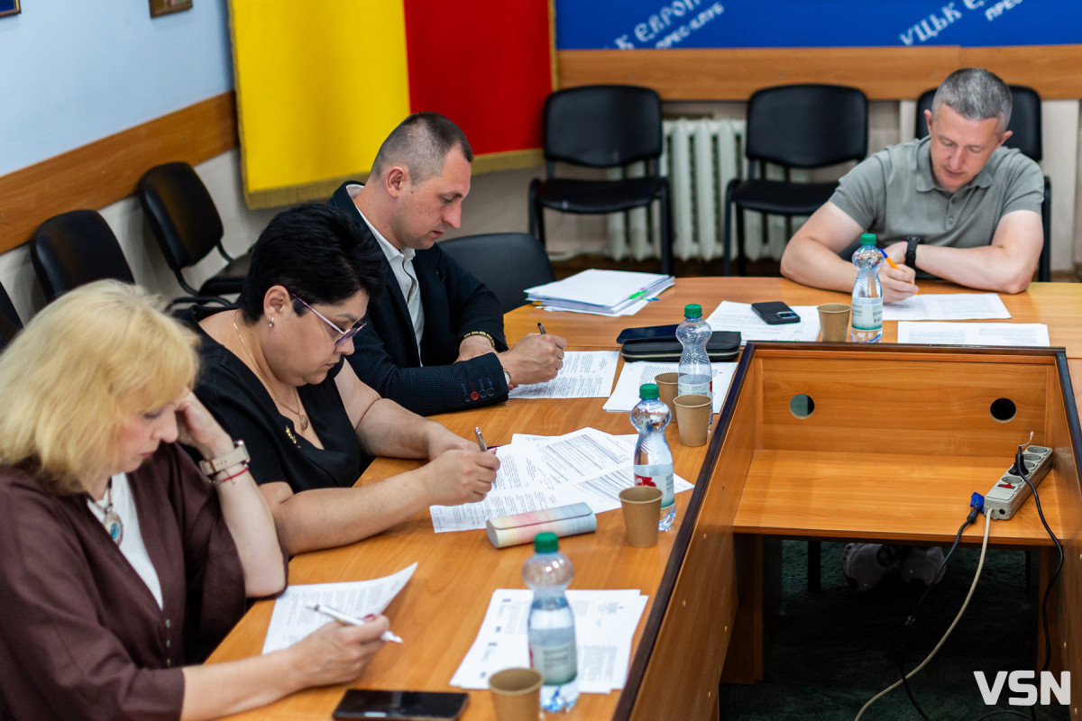 Зростання доходів, нові робочі місця та розширення переліку послуг: директорка Луцької стоматполіклініки Любов Яковчук прозвітувала за 2024 рік