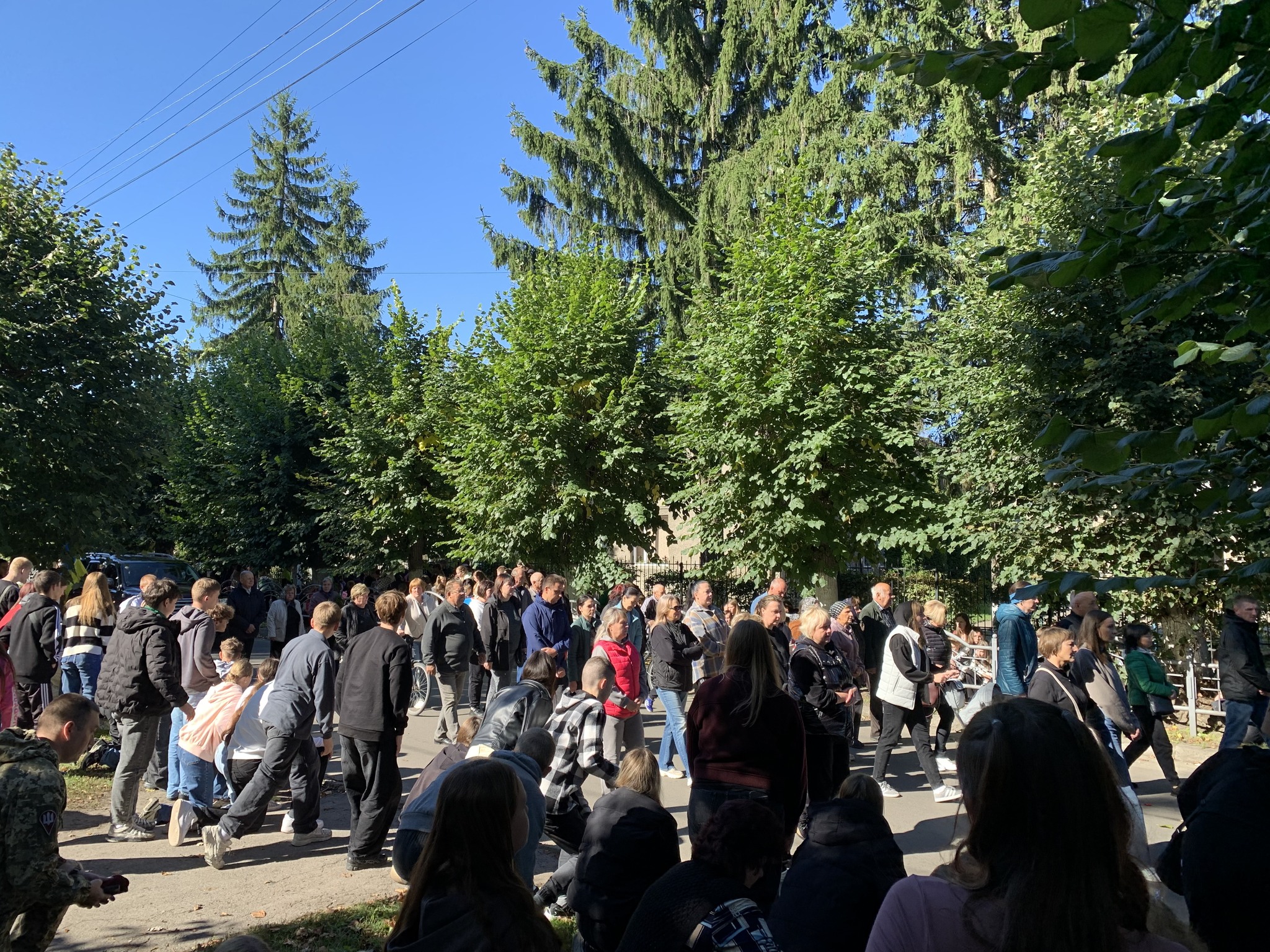 Без батька залишилися двоє синочків-школяриків: на Волині попрощались з Героєм Ігорем Богомазюком