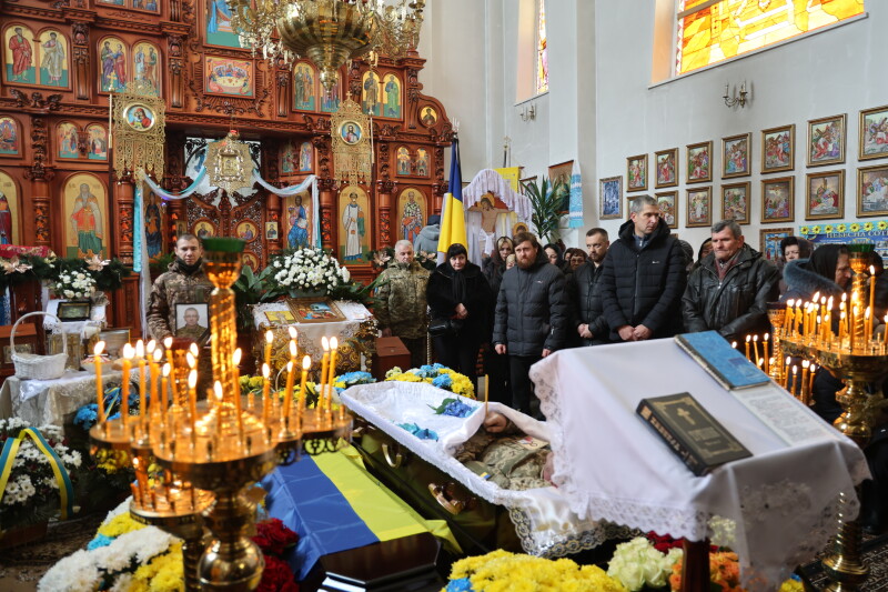 У Луцьку попрощалися з Героєм Вадимом Кравчуком