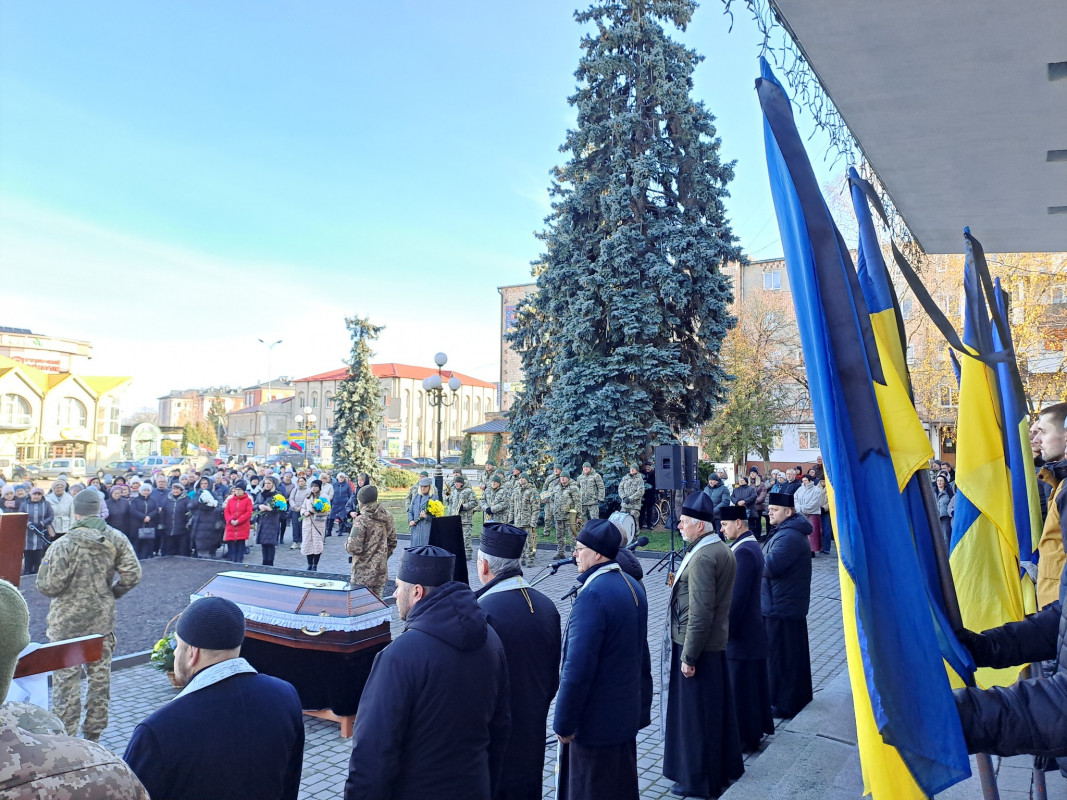 Двоє синочків втратили батька: на Волині попрощались з Героєм Дмитром Табачуком