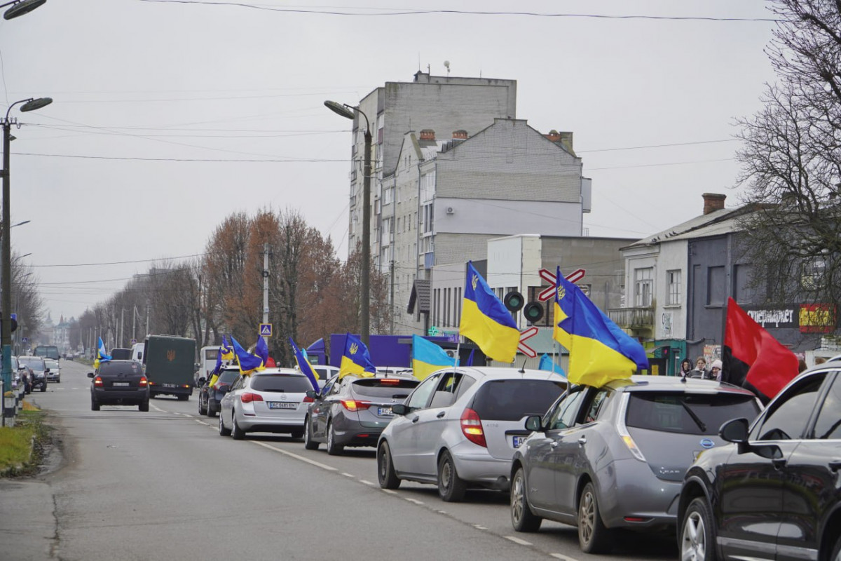 Навіки 22: на Волині громада попрощалася з молодим Героєм Дмитром Корнійчуком