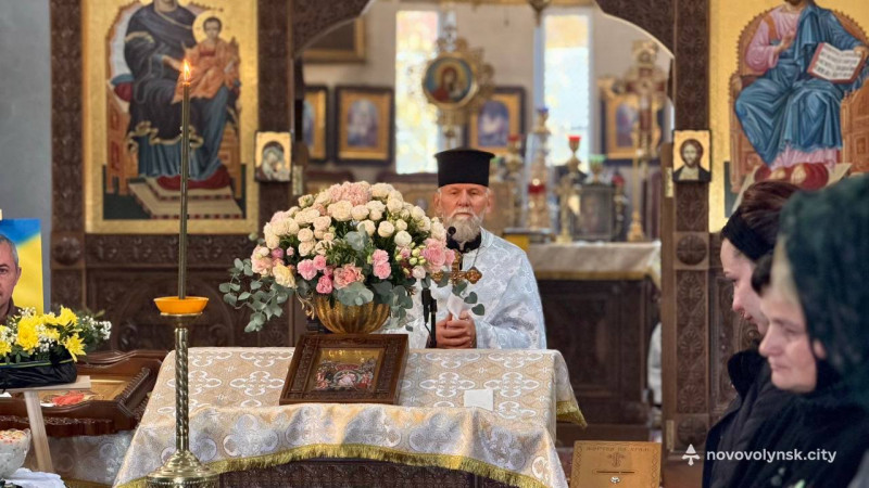 На Волині поховали 40-річного військовослужбовця Нацгвардії Миколу Клеця