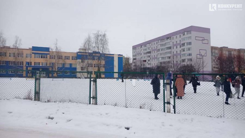 У Луцьку надходять повідомлення про масове «мінування» шкіл. Фото