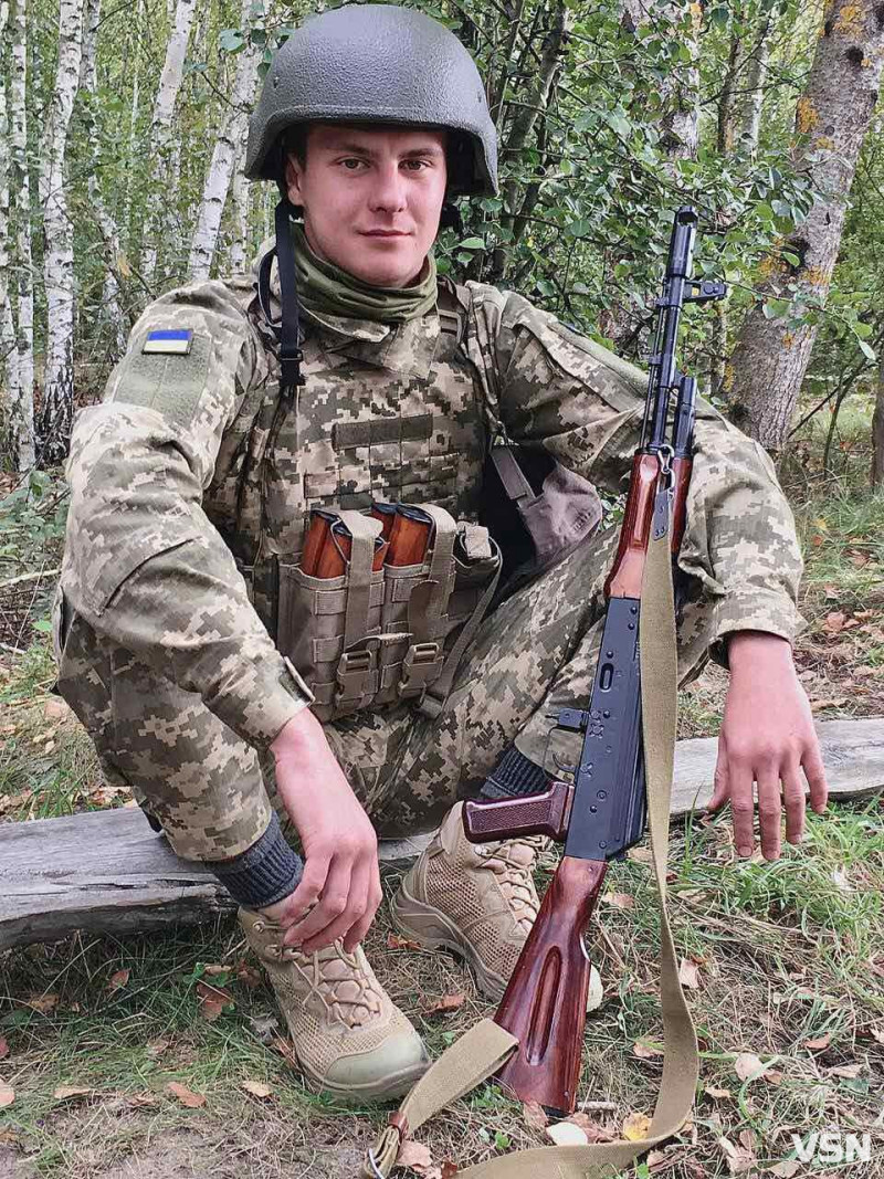 Обручку коханій так і не судилось подарувати: спогади про 24-річного Героя з Волині Павла Молодшого