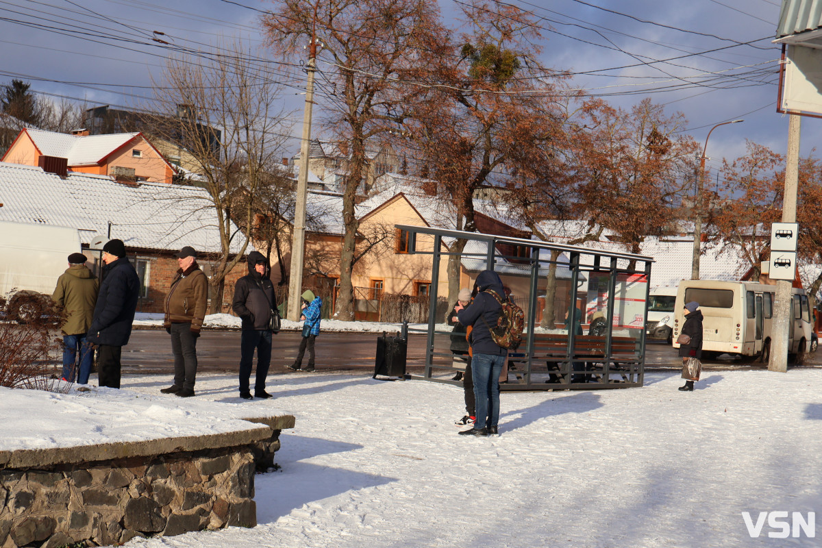 Останній день 2025 у Луцьку: місто в очікуванні Нового року. Фоторепортаж