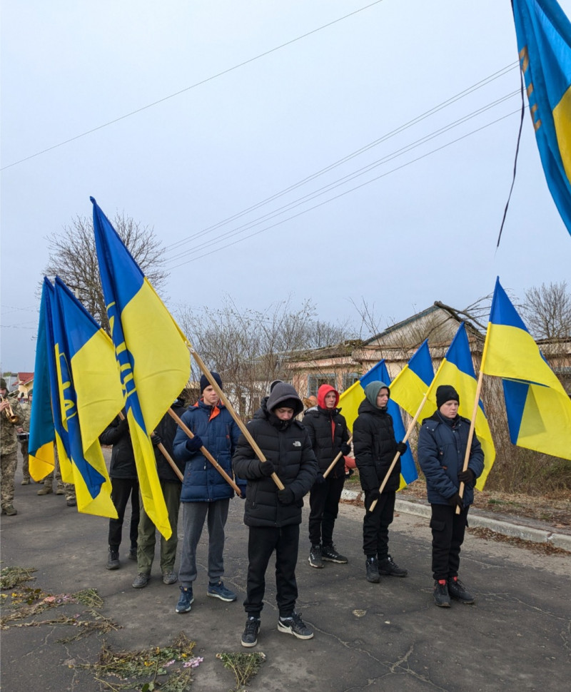 Був єдиним сином у матері: на Волині попрощалися із 28-річним Героєм Валентином Поліщуком