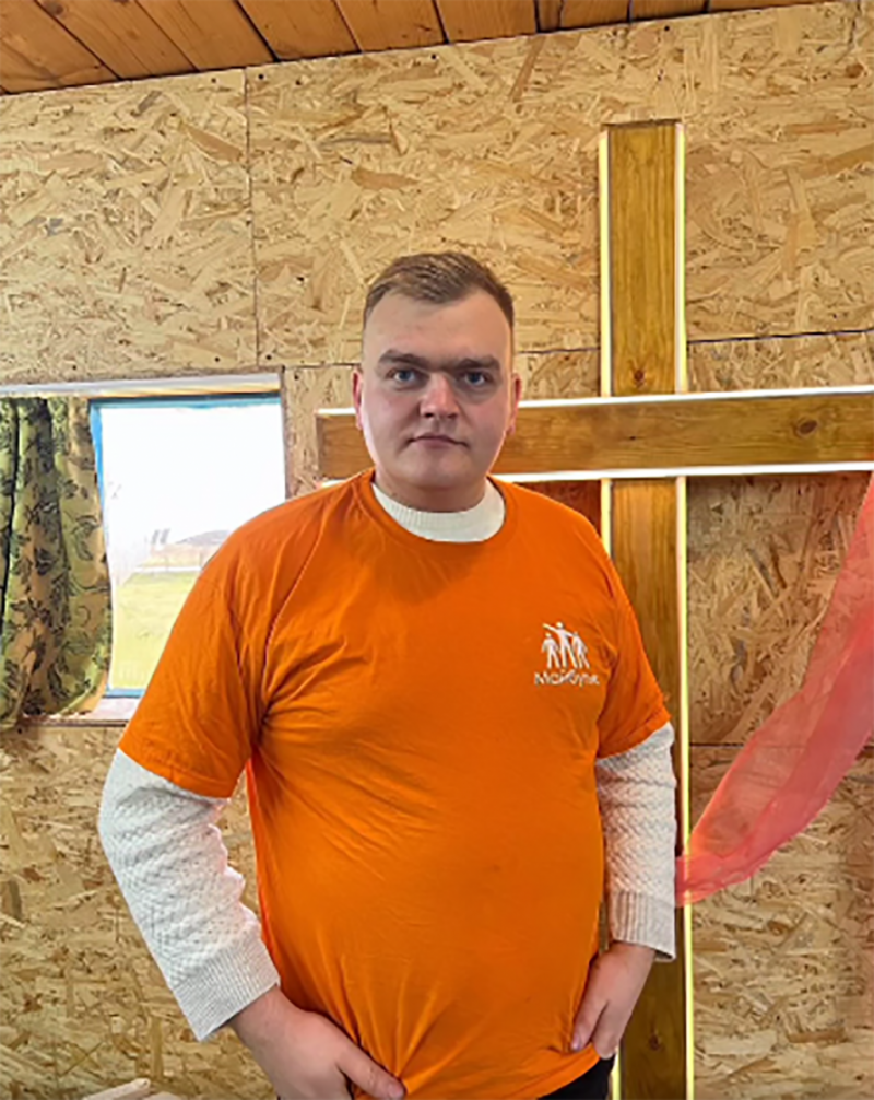 Після фронту став пастором: історія волинянина, який допомагає захисникам