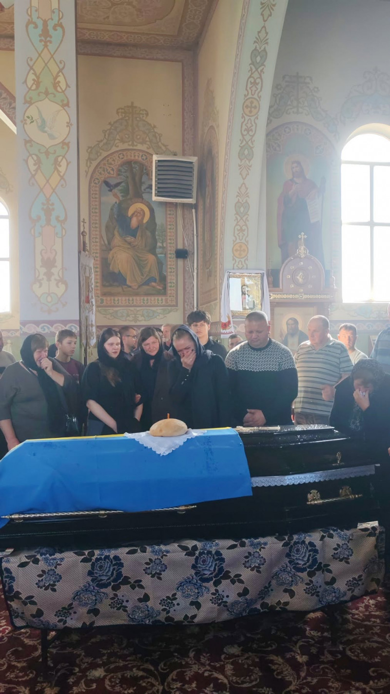 Зник безвісти понад 2 роки тому під час бою на Курщині: на Волині попрощалися із Героєм Вадимом Павліком