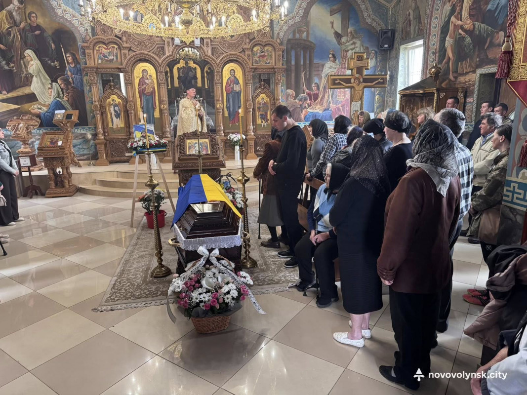 В останню путь провели захисника з Волині Петра Козачука