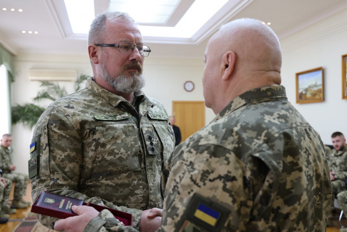Прикордонник-історик та бойова медикиня з Волинського загону отримали державні відзнаки
