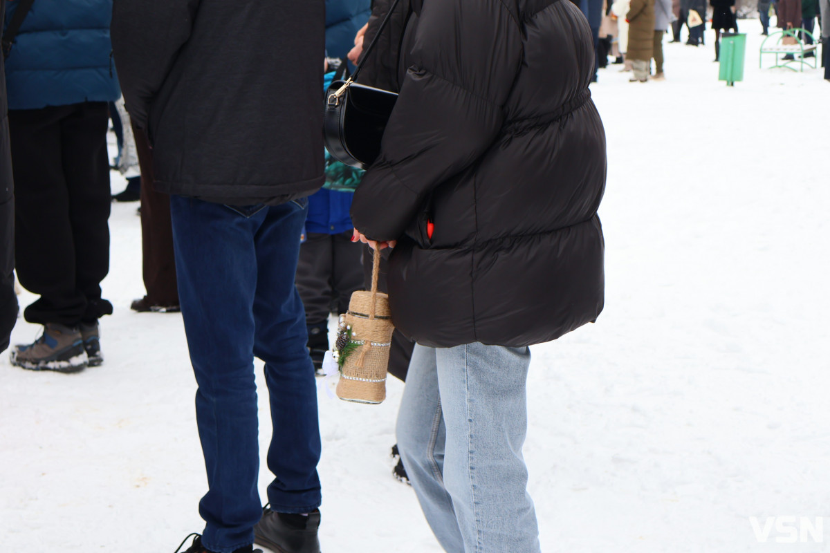 Як у Луцьку освячували воду на річці Стир. Фоторепортаж