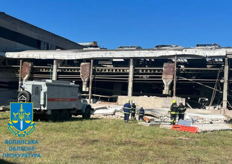 З'явилися фото з місця ракетного обстрілу у Луцьку. Оновлено