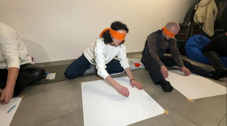 Студент-художник з Луцька проводить арт-терпевтичні сесії