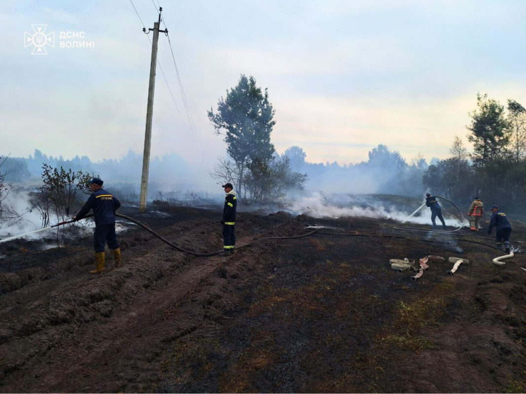 На Волині триває боротьба з пожежами торфу