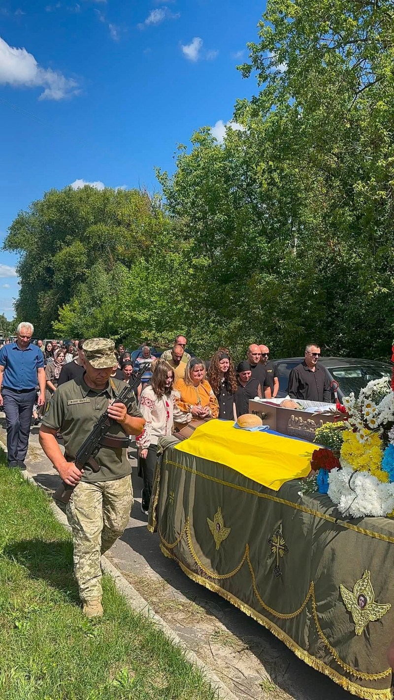 Війна забрала ще одне життя: на Волині поховали 45-річного Героя Ярослава Самчука