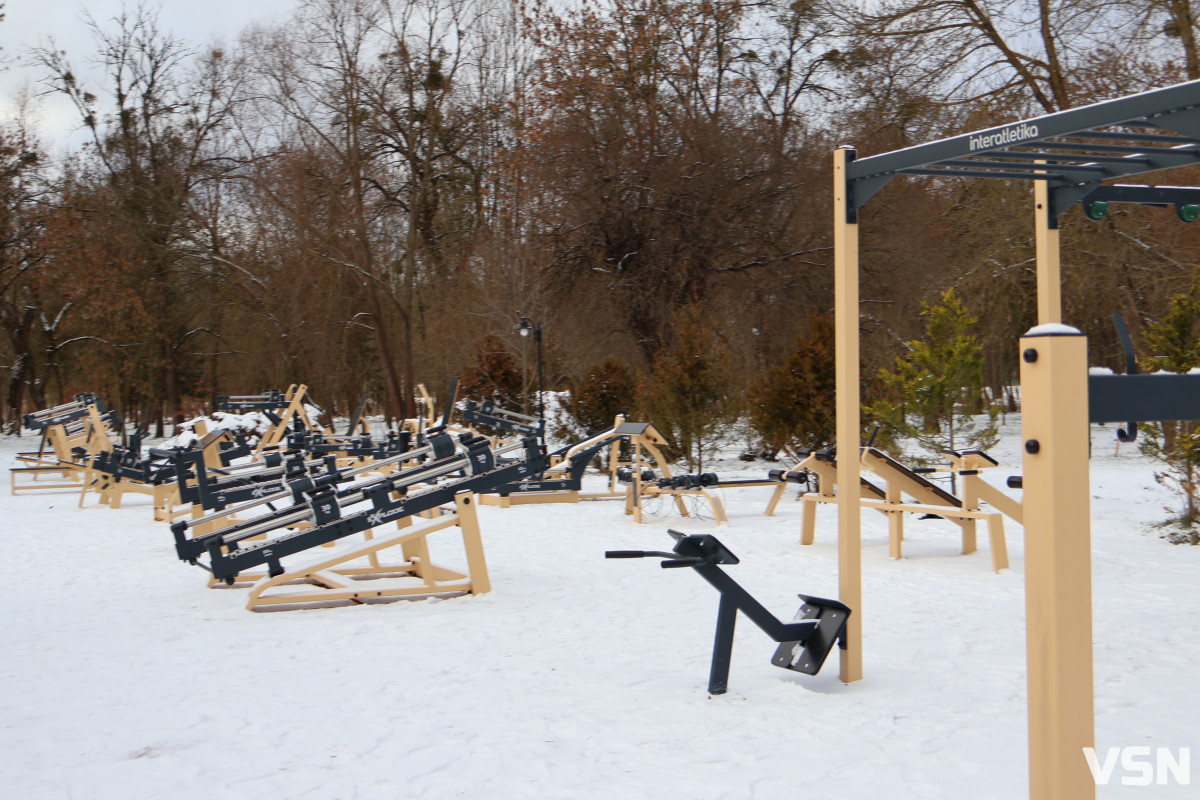 Останній день 2025 у Луцьку: місто в очікуванні Нового року. Фоторепортаж