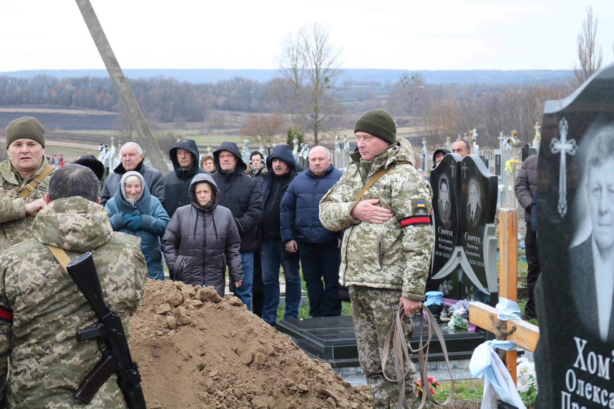Ворожий дрон обірвав життя: на Волині попрощалися з Героєм Олександром Вихневичем