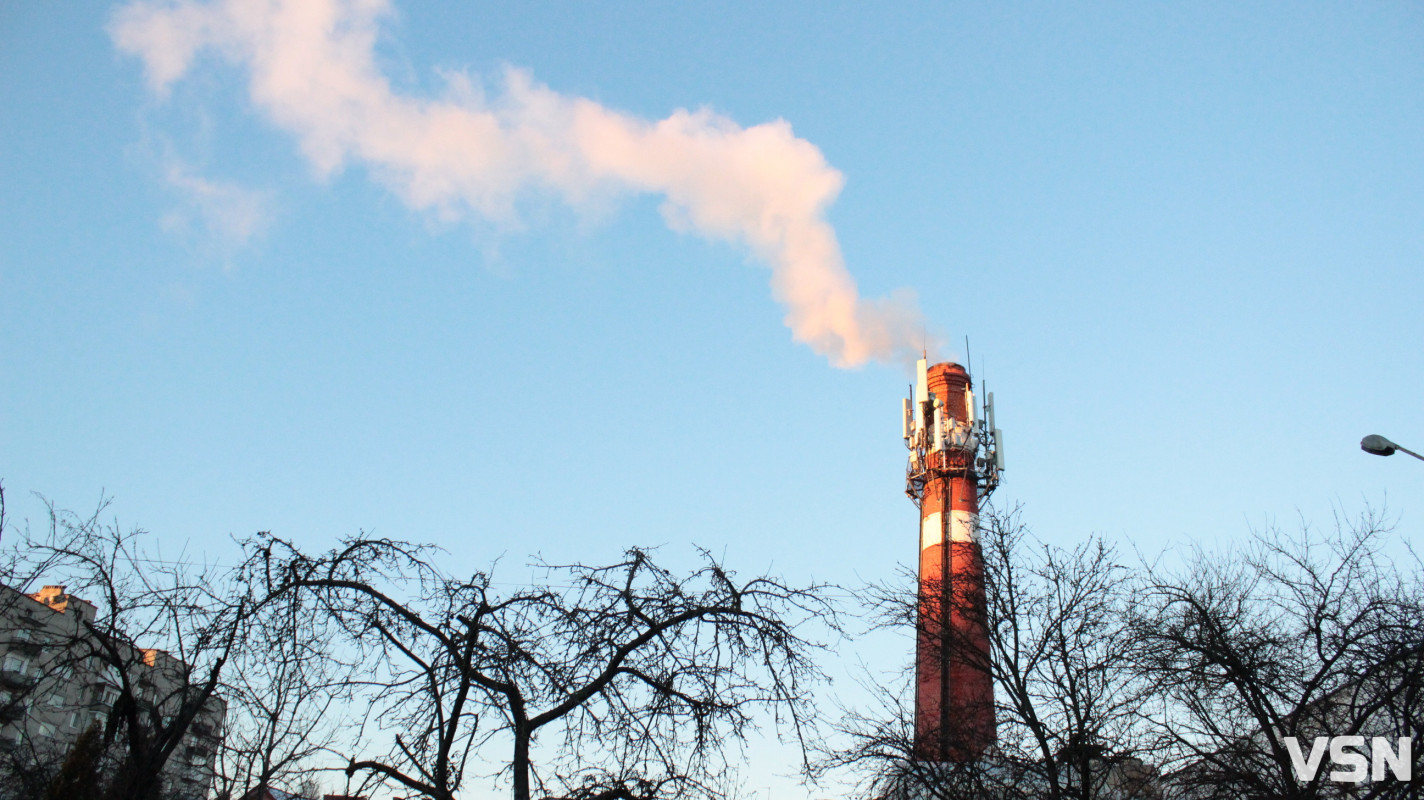 Засніжений Луцьк: як виглядають парки та двори міста взимку напередодні Нового 2026 року. Фоторепортаж