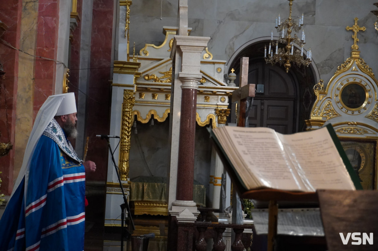 «Ваша зброя — перо»: у кафедральному соборі Святої Трійці відслужили молебень та відзначили журналістів Волині