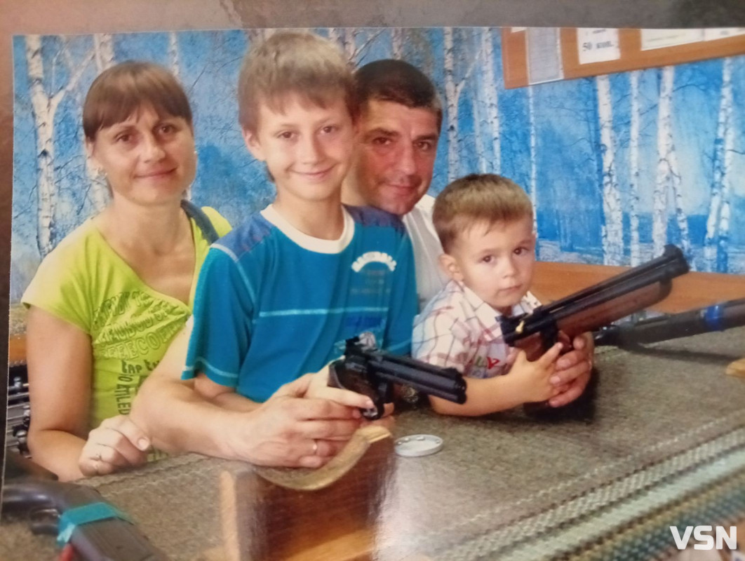 У 18 став воїном, загинув напередодні 23-річчя, не встигнувши освідчитись коханій. Спогади про захисника з Волині