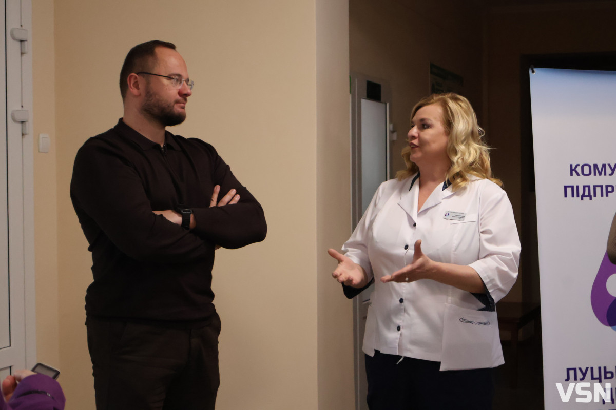 Сучасний простір для юних пацієнтів: у Луцькій дитячій поліклініці відкрили новий зал реабілітації