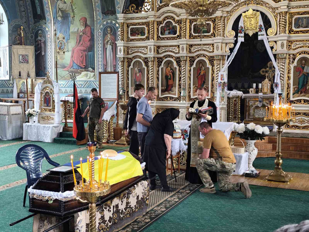 Загинув у квітні 2024 року: на Волині попрощалися із Героєм Олександром Троянчуком