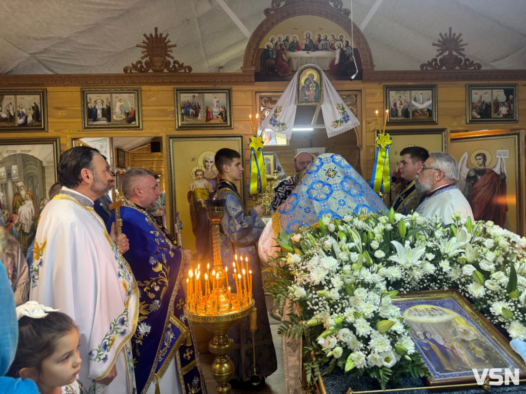 У луцькому храмі відзначили престольне свято Введення у храм Пресвятої Богородиці