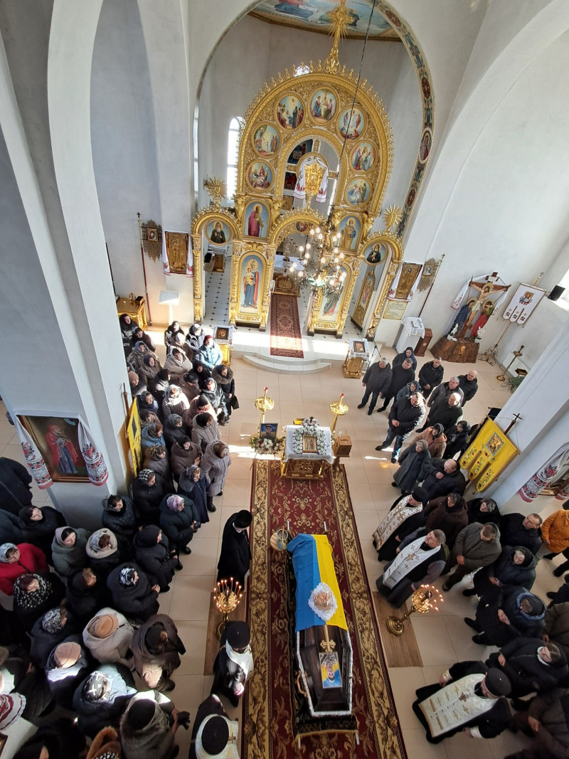 Загинув майже три роки тому: на Волині попрощалися з Героєм Олександром Оксенюком