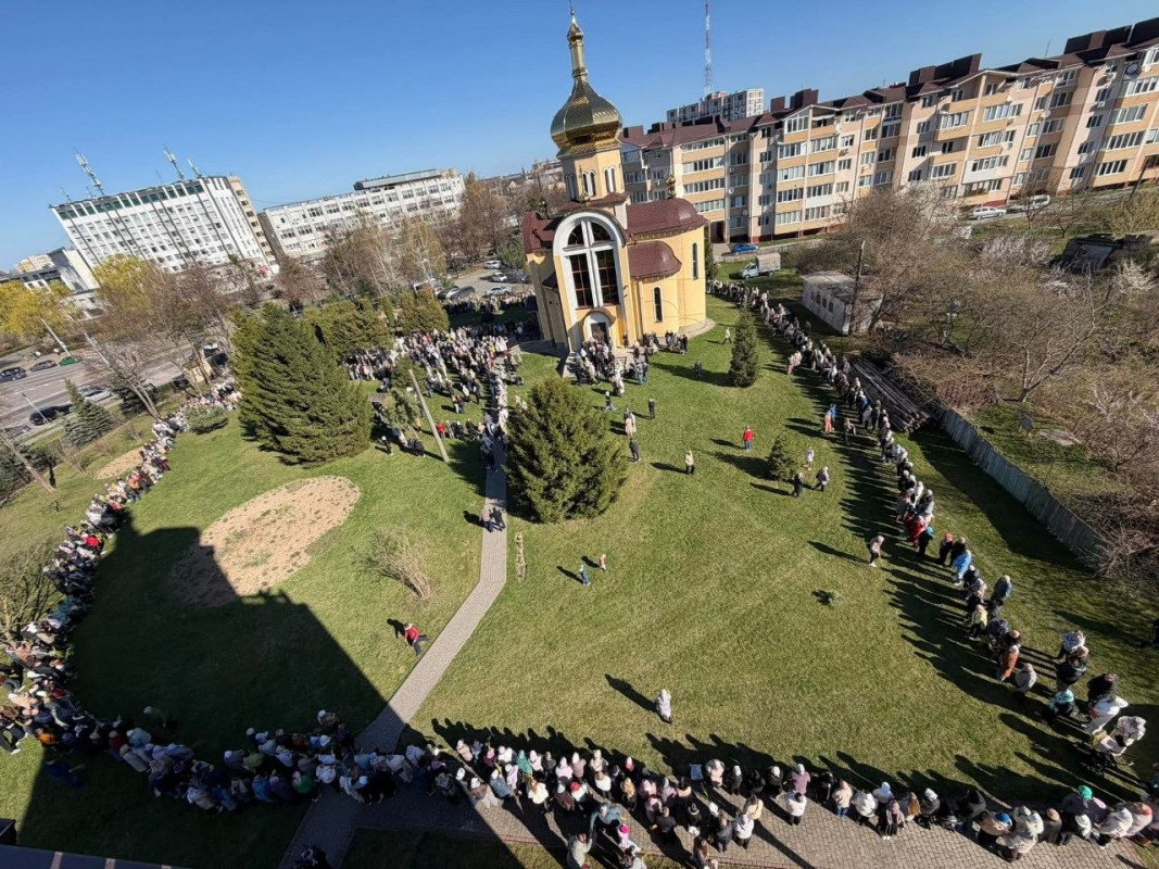 Паска, м'ясо та «бабусині» яйця: що освячують лучани на Великдень