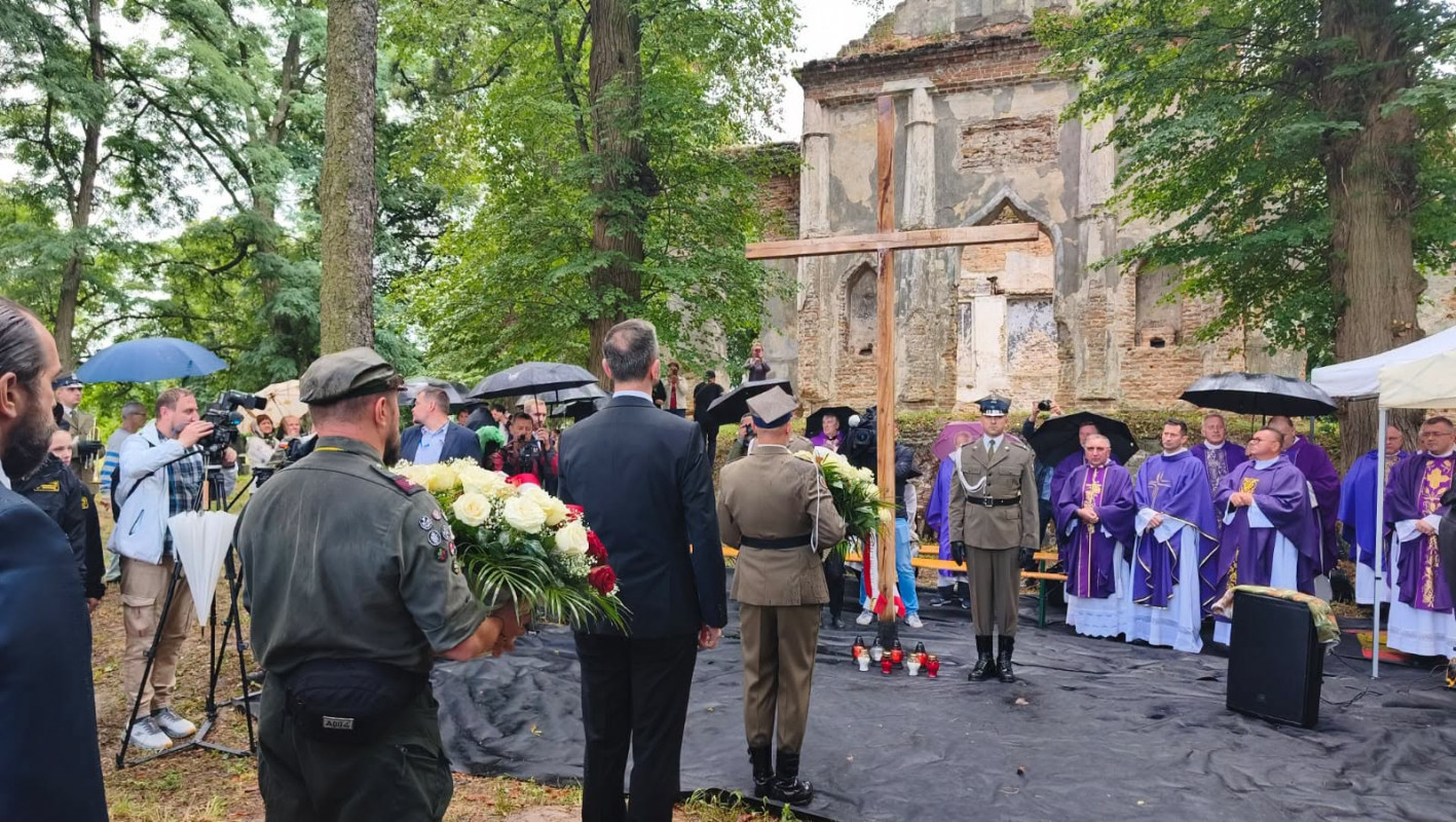 В Олиці вшанували памʼять трагічних подій українсько-польського протистояння в роки Другої світової війни