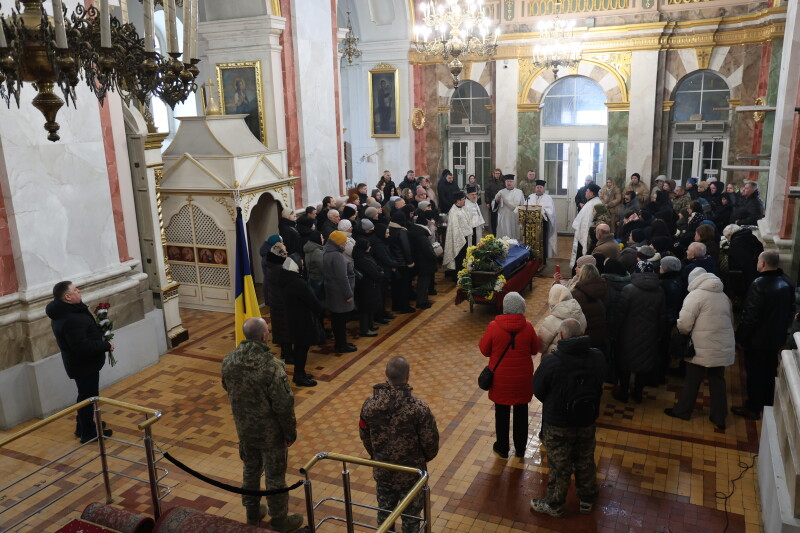 Загинув у лютому 2024 року: у Луцьку попрощалися з Героєм Дмитром Бобровським