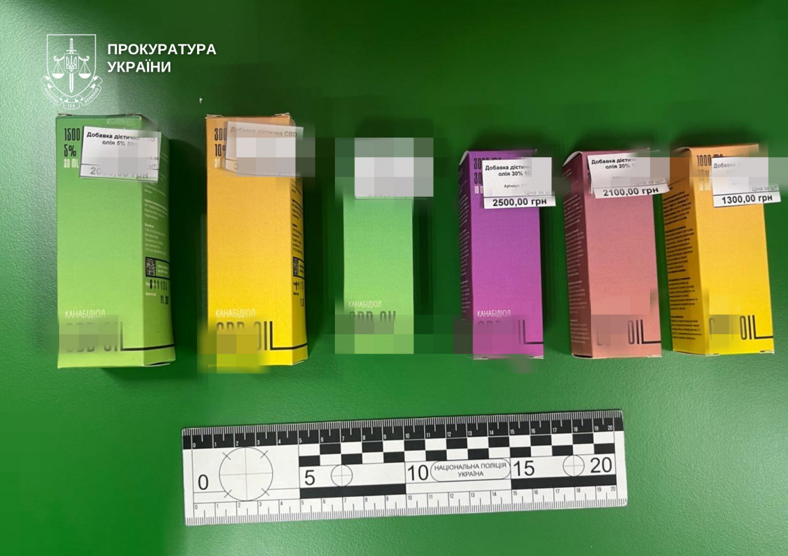 Незаконний бізнес на 430 млн грн: троє волинян організували мережу виготовлення і збуту наркотиків