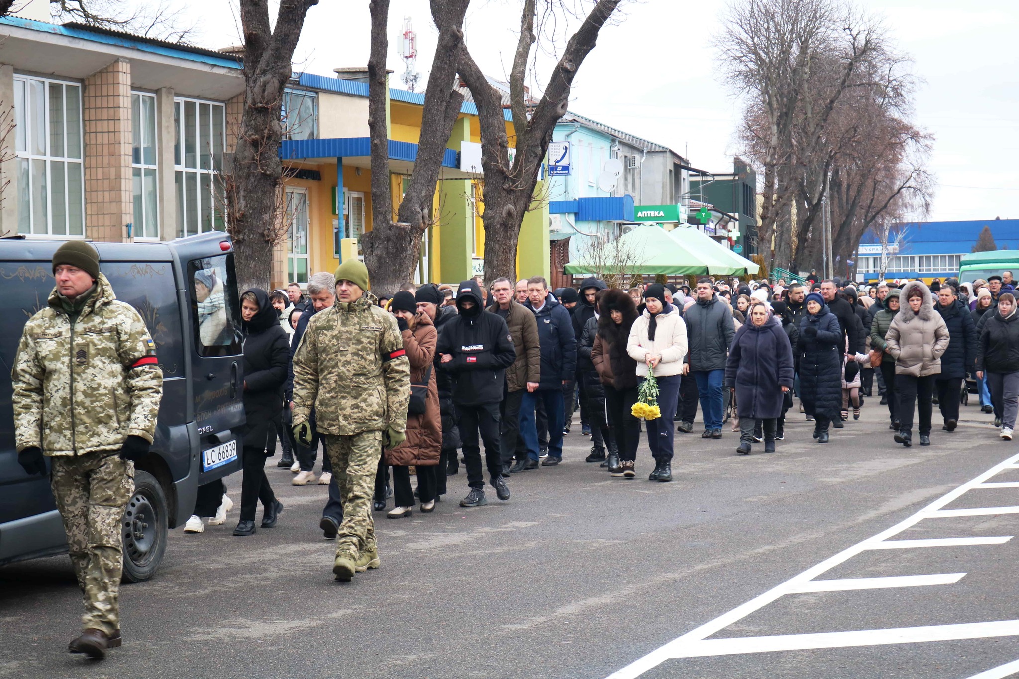 Спільна втрата для двох громад: на Волині попрощалися з полеглим воїном Валерієм Гриневичем