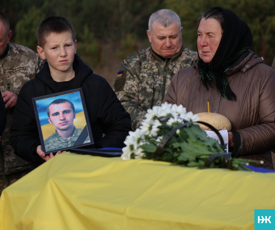 Рік надії й очікування: на Волині попрощалися з Героєм Віктором Фесиком