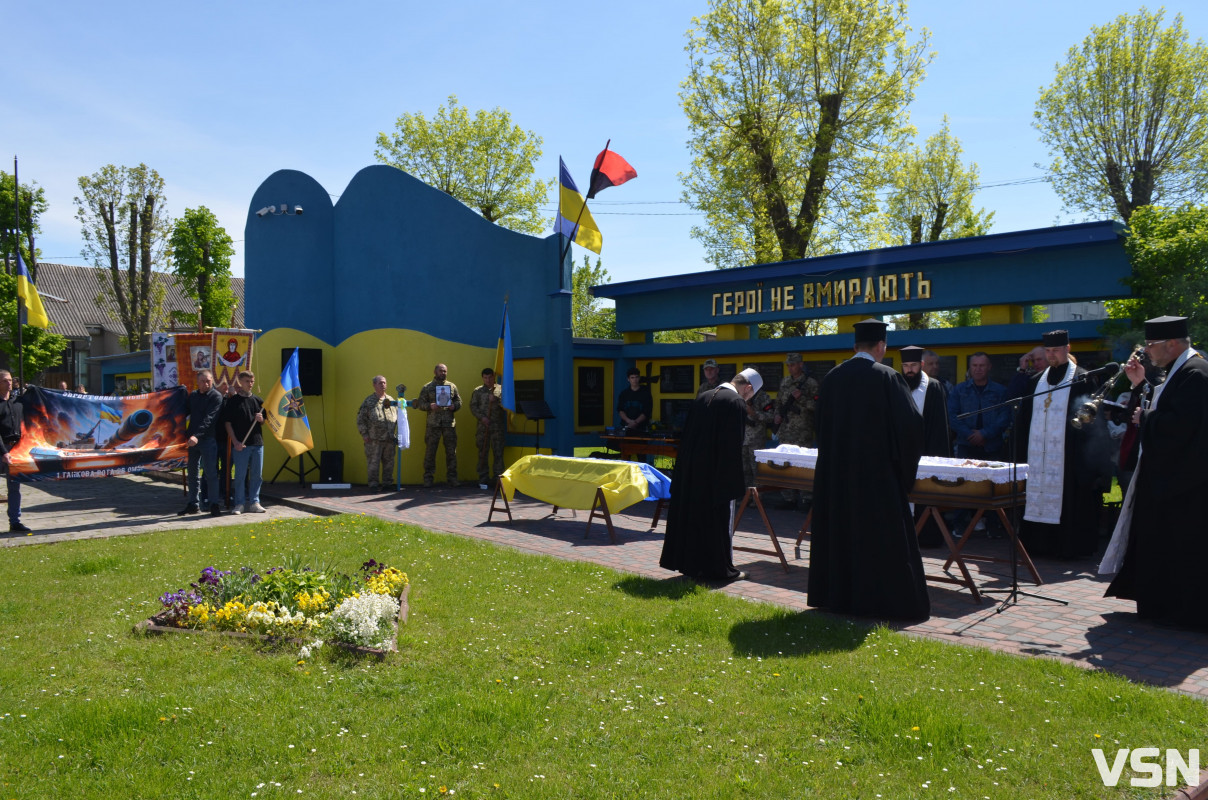Був людиною, до якої тягнулося серце: на Волині попрощалися з 26-річним Героєм Дмитром Слюсарем