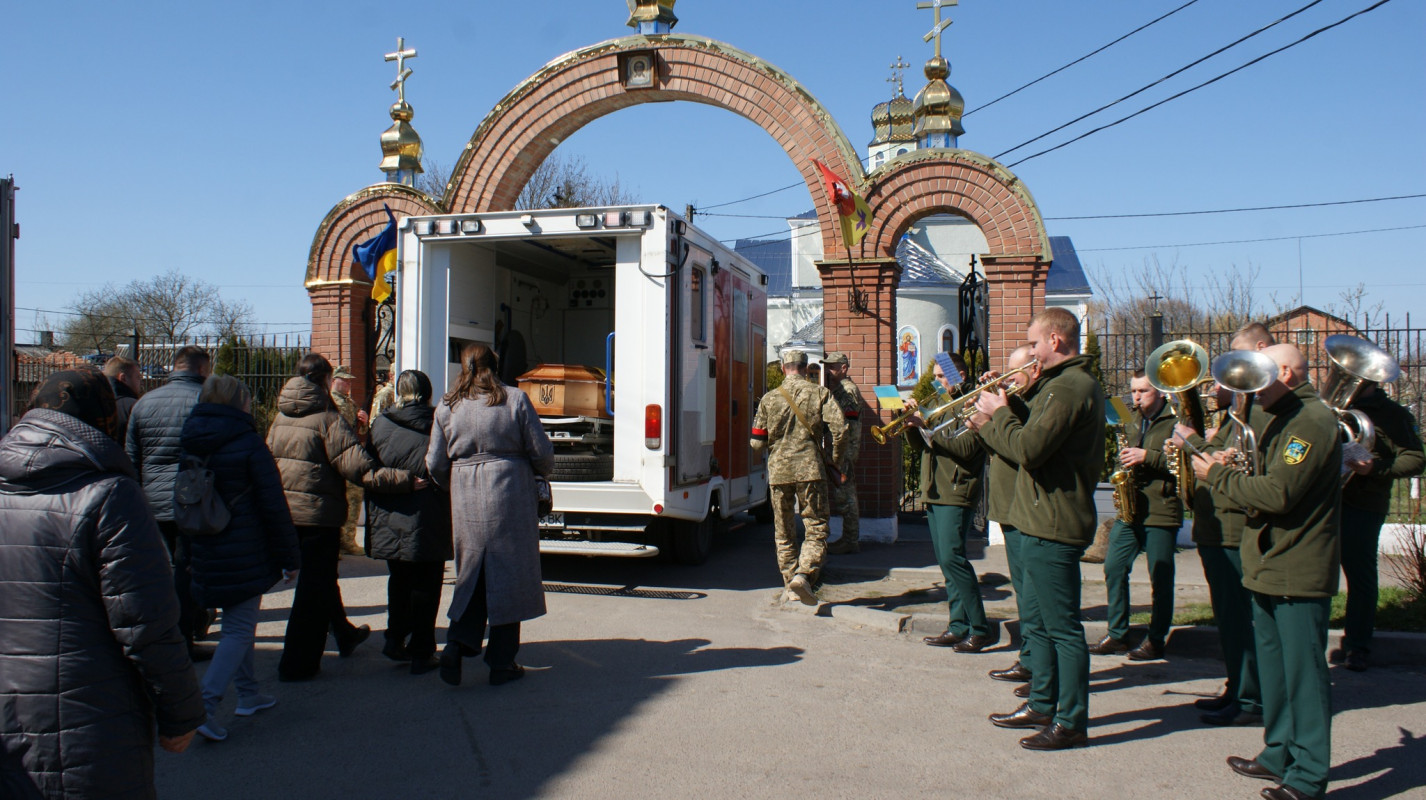 Понад рік невідомості: «на щиті» востаннє додому повернувся Герой з Волині Анатолій Рудика