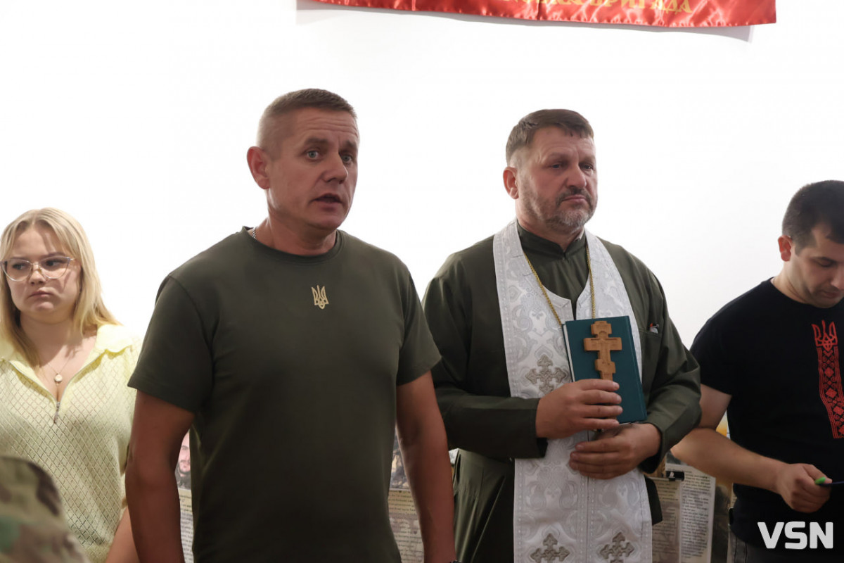«Ненароджені для війни»: у Луцьку відкрили фотовиставку про полеглих, полонених і зниклих безвісти бійців 82-ї бригади