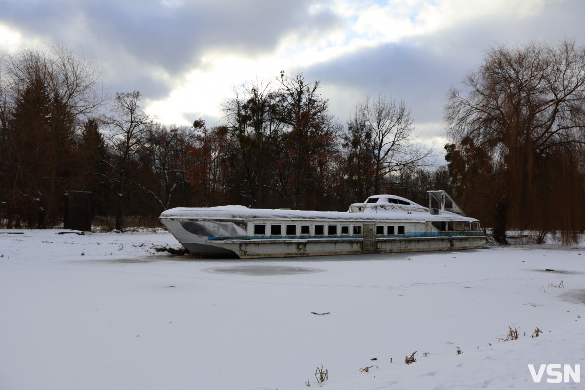 Як виглядає центральний парк у Луцьку у перші дні 2026 року. Фоторепортаж