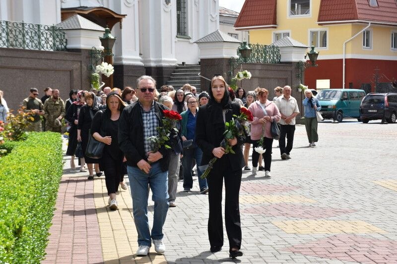 Через рік після загибелі на Волині попрощалися з Героєм Олександром Бондаренком