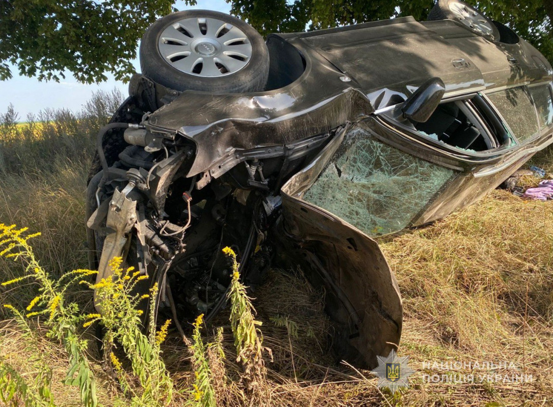 На Волині авто злетіло в кювет: постраждали троє людей