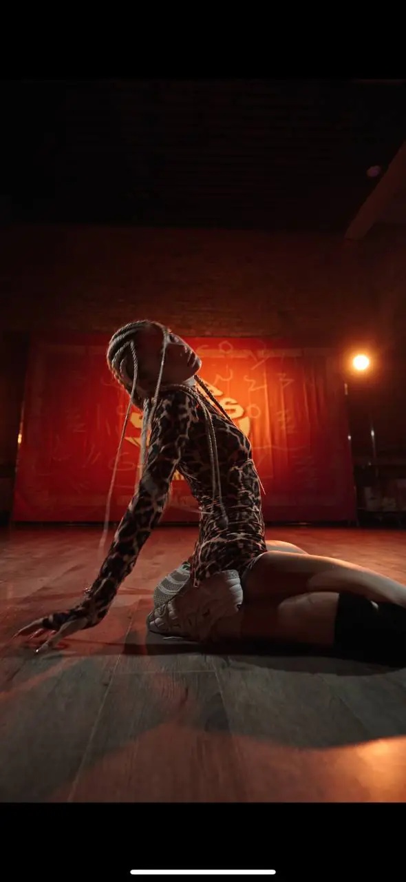 «Я вчу жінок любити себе»: історія тренерки з Волині, яка змінює життя танцями. Фото