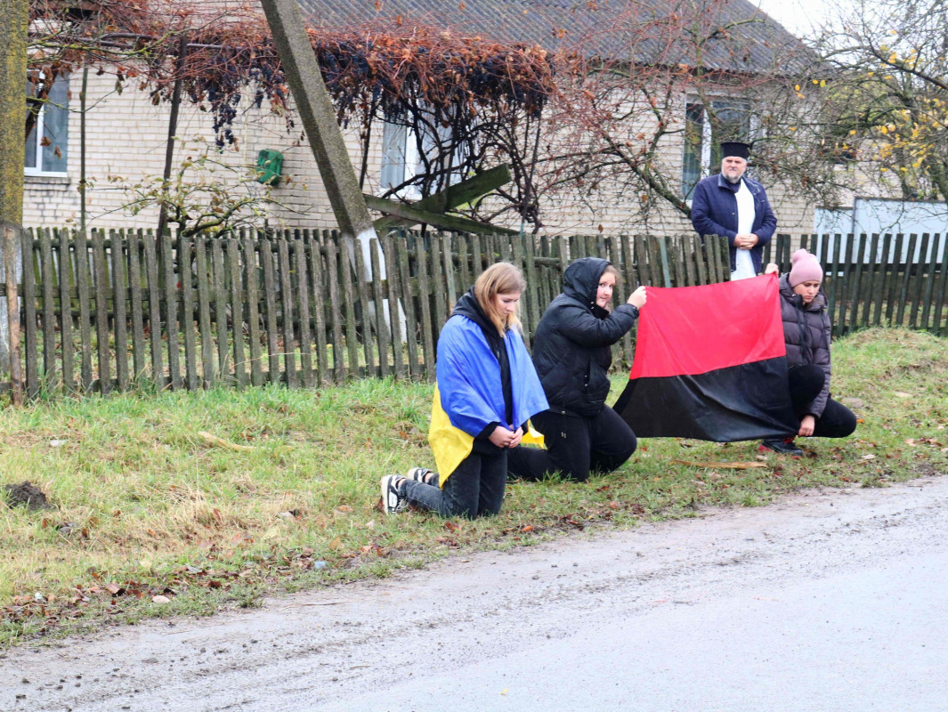Довгий час вважався зниклим безвісти: на Волині попрощалися з Героєм Валентином Боском