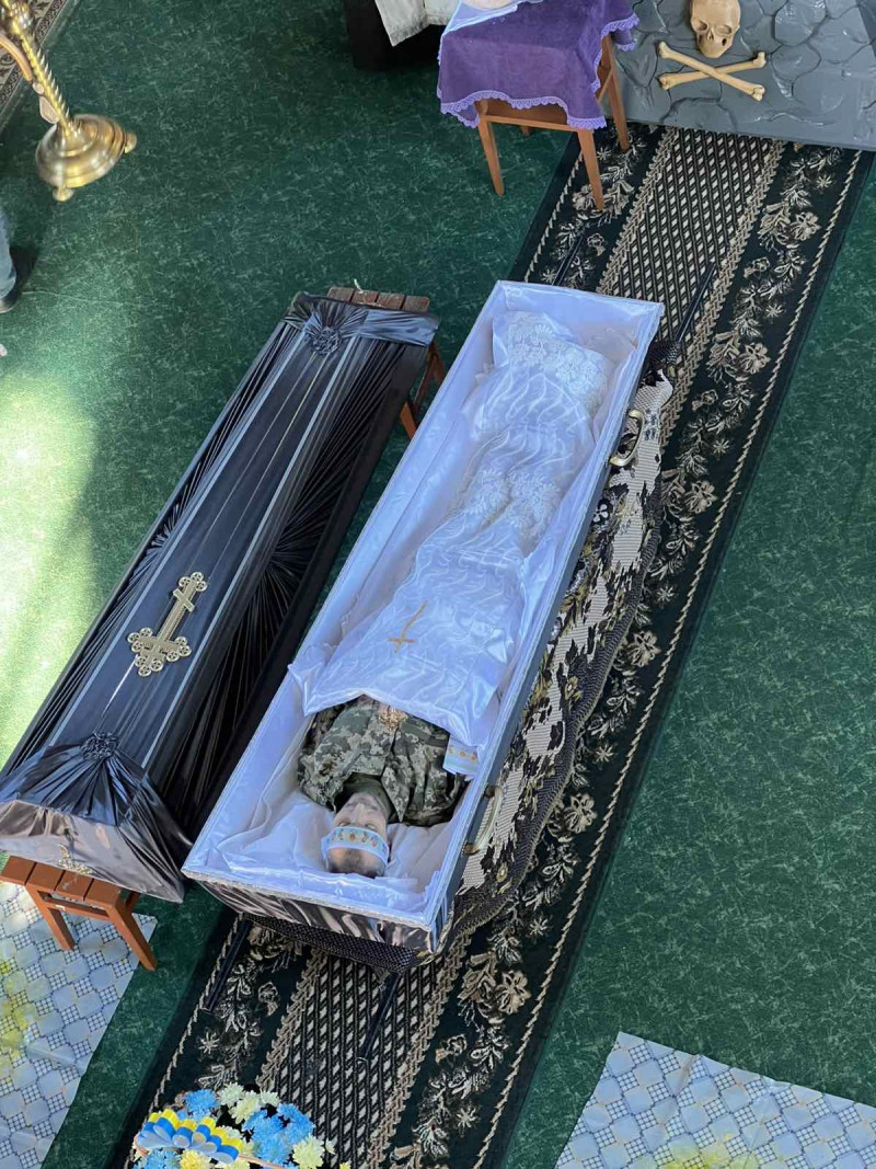 На Волині поховали військовослужбовця десантно-штурмових військ Максима Постєвку