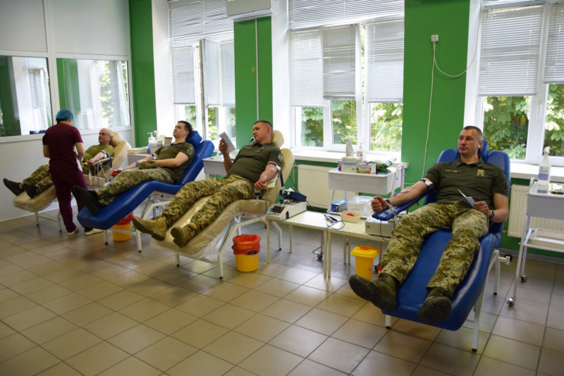 На Волині потрібні донори крові: які групи зараз найбільш необхідні