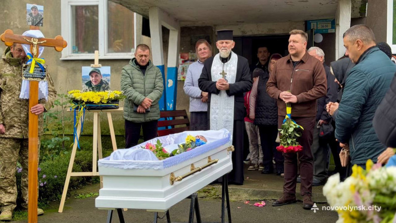 На Волині попрощалися з Героєм Миколою Федонюком