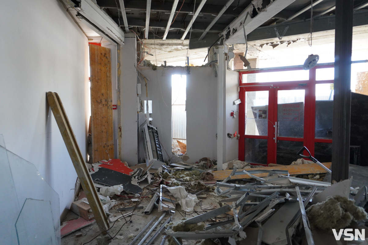 Скандальне будівництво біля РАЦСу у Луцьку: без документів, власників і контролю