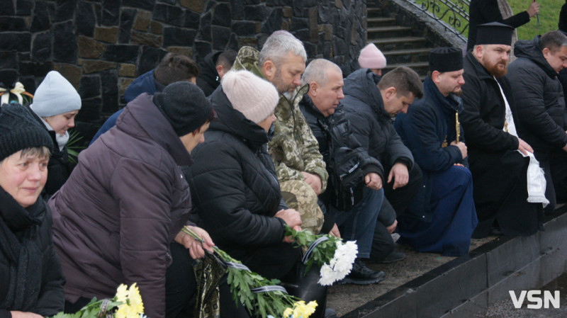 Віддав своє життя за наше завтра: волиняни провели в останню путь Героя Миколу Дудка